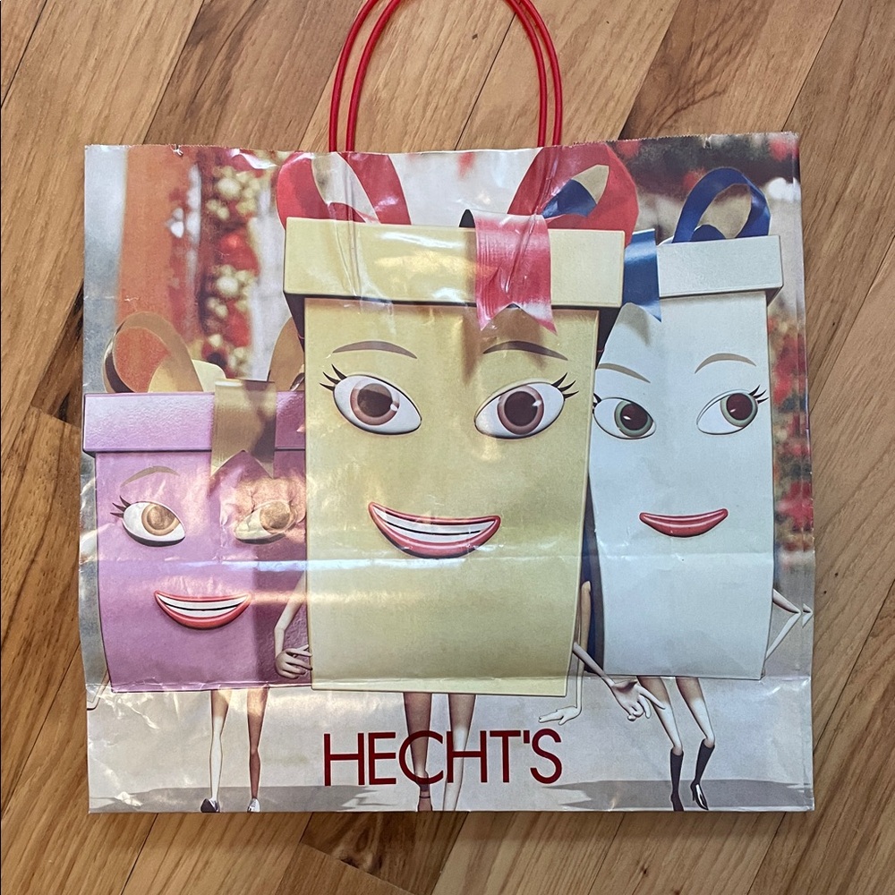 Vintage Xmas Hecht’s paper shopping bag